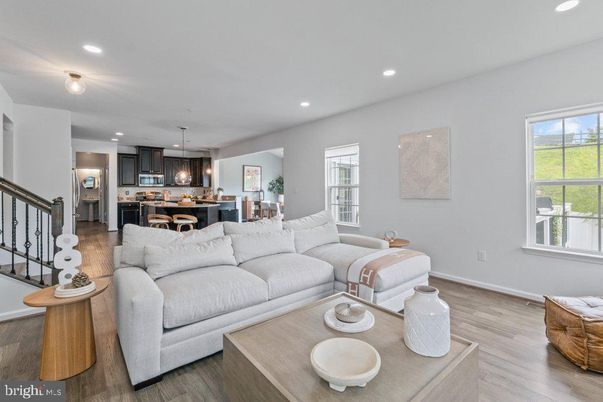 Dining room, Interior, Kitchen, Living room, Pendant Lights, Recessed Lighting, Stainless Steel Appliances, Wood Texture Flooring