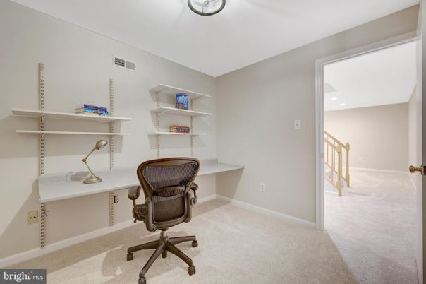 Home Office, Interior
