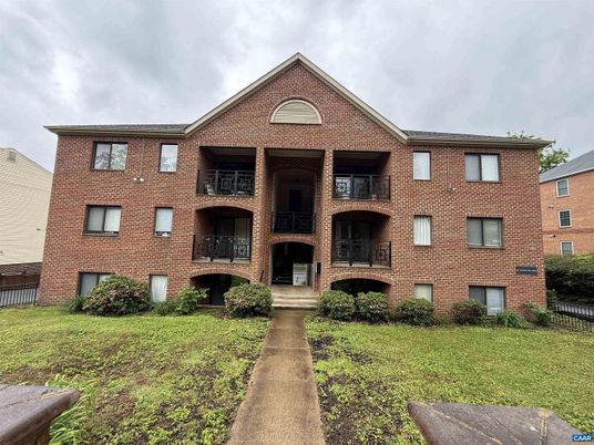 Exterior, Facade, Brick Facade, Brick Traditional