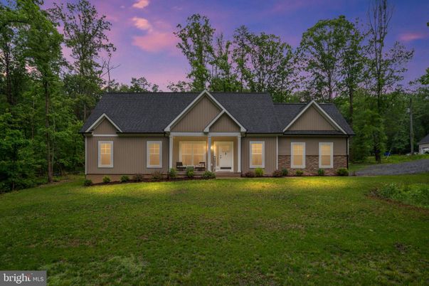 Backyard, Exterior, Facade, Farmhouse