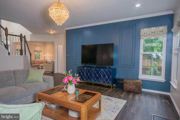Chandelier, Interior, Living room, Recessed Lighting, Wood Texture Flooring