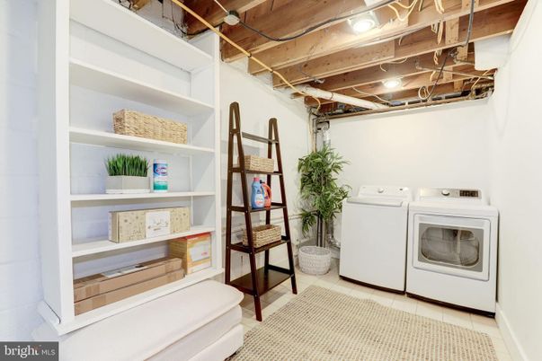 Interior, Washer
