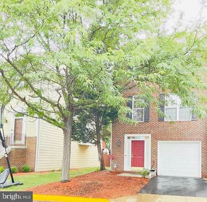 Attached, Exterior, Facade, Brick Facade, Rowhouse