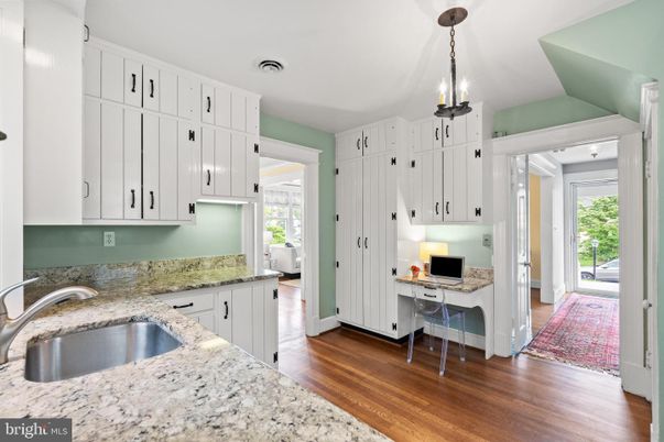 Interior, Kitchen, Pendant Lights, Wood Texture Flooring