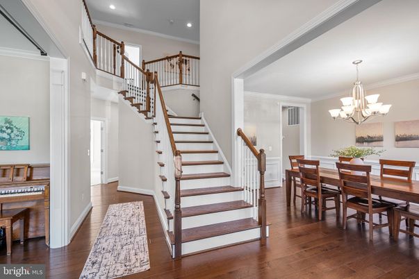 Chandelier, Dining room, Interior, Recessed Lighting, Wood Texture Flooring