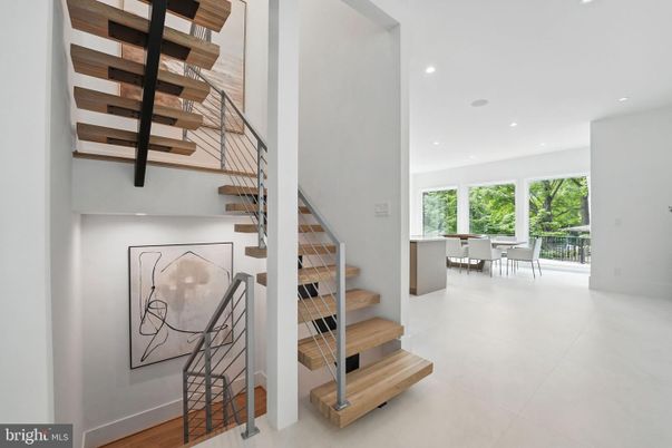 Dining room, Interior, Recessed Lighting