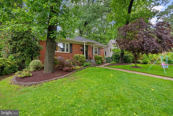 Backyard, Exterior, Facade, Brick Facade, Playground, Ranch