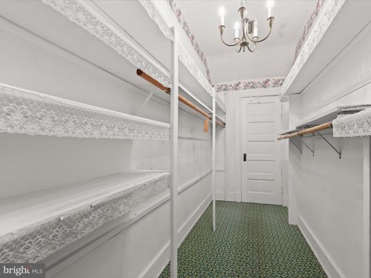 Chandelier, Interior, Walk-in Closets