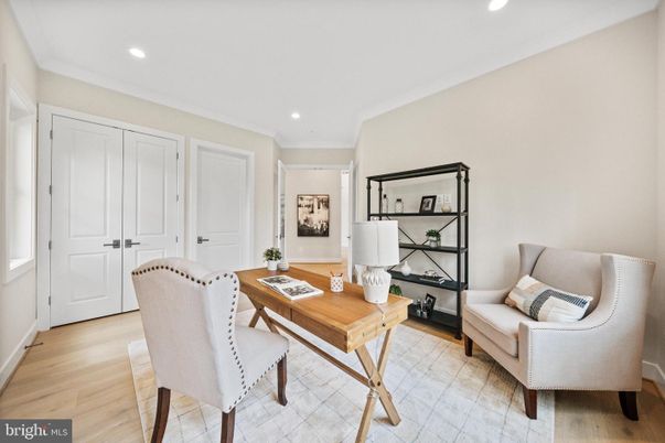 Home Office, Interior, Recessed Lighting, Wood Texture Flooring