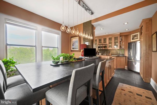 Dining room, Interior, Kitchen, Pendant Lights, Recessed Lighting, Stainless Steel Appliances