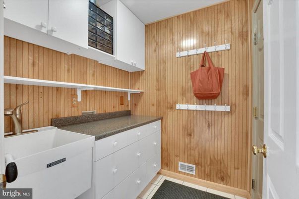 Interior, Wooden Walls