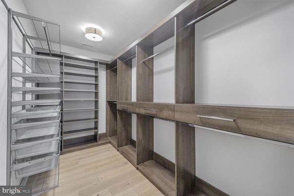 Interior, Walk-in Closets, Wood Texture Flooring