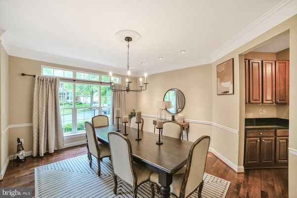 Chandelier, Dining room, Interior, Recessed Lighting, Wood Texture Flooring