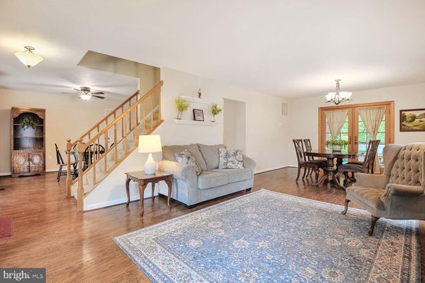 Chandelier, Dining room, Interior, Living room, Wood Texture Flooring