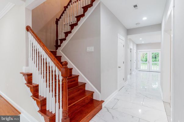 Interior, Marble, Recessed Lighting