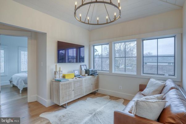 Chandelier, Interior, Pendant Lights, Water, Wood Texture Flooring