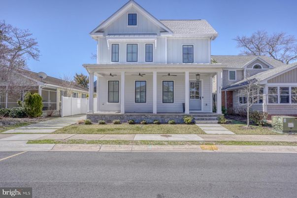 Exterior, Facade, Farmhouse