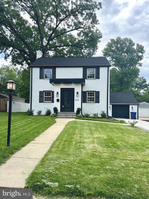 Backyard, Detached Garage, Exterior, Facade, Georgian