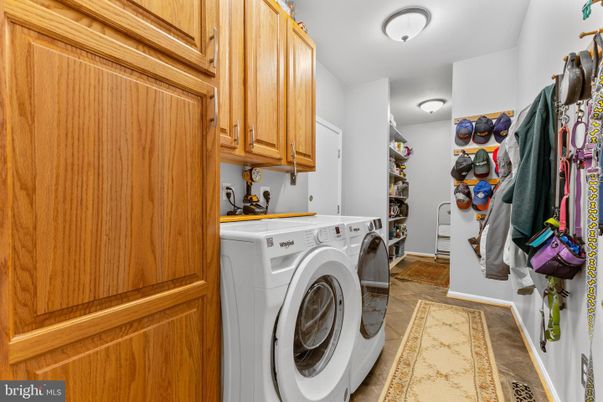 Interior, Washer, Wood Texture Flooring