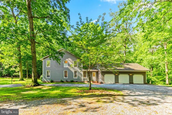 Attached, Backyard, Exterior, Facade, Split Level