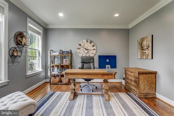 Home Office, Interior, Recessed Lighting, Wood Texture Flooring
