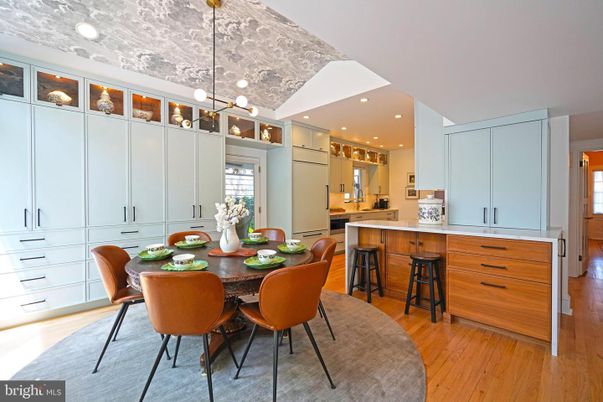 Dining room, Interior, Kitchen, Pendant Lights, Recessed Lighting, Wood Texture Flooring