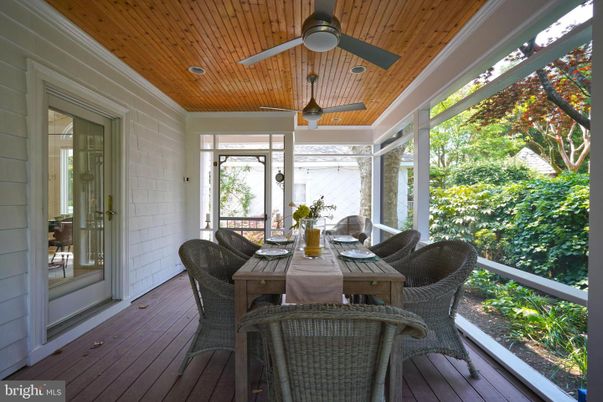 Dining room, Interior, Sun Room, Wooden Ceilings, Wood Texture Flooring