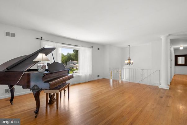 Chandelier, Interior, Pendant Lights, Piano, Wood Texture Flooring