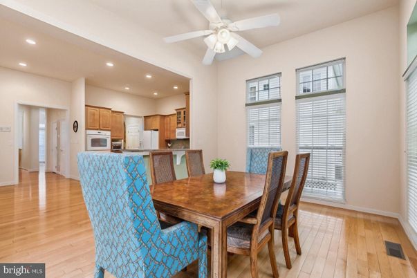 Dining room, Interior, Kitchen, Recessed Lighting, Wood Texture Flooring