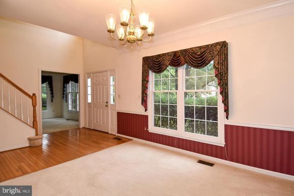 Chandelier, Empty room, Interior, Wood Texture Flooring