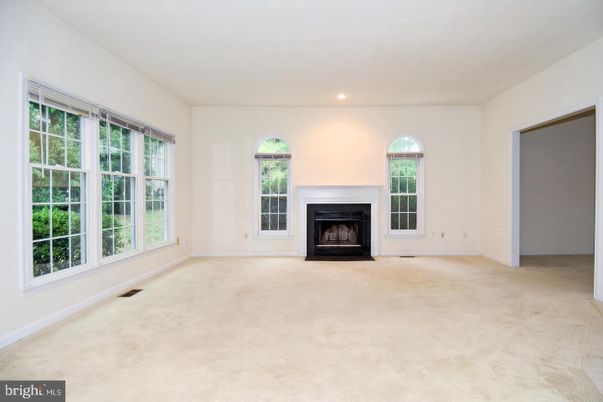 Empty room, Fireplace, Interior, Recessed Lighting