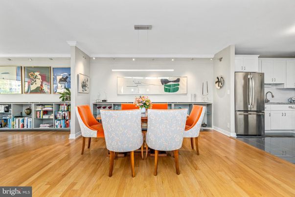 Dining room, Interior, Kitchen, Pendant Lights, Recessed Lighting, Stainless Steel Appliances, Wood Texture Flooring