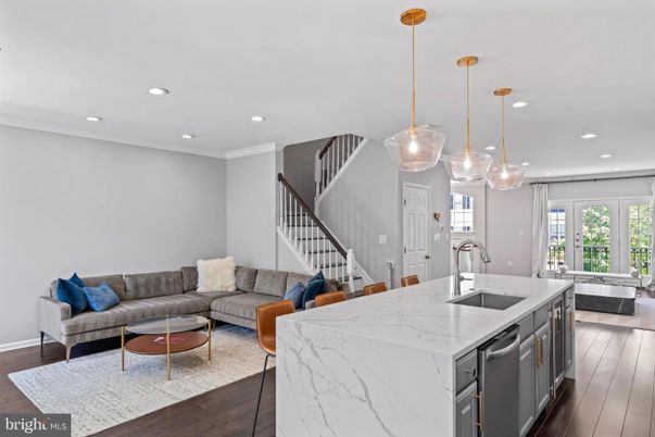 Interior, Kitchen, Living room, Pendant Lights, Recessed Lighting, Wood Texture Flooring