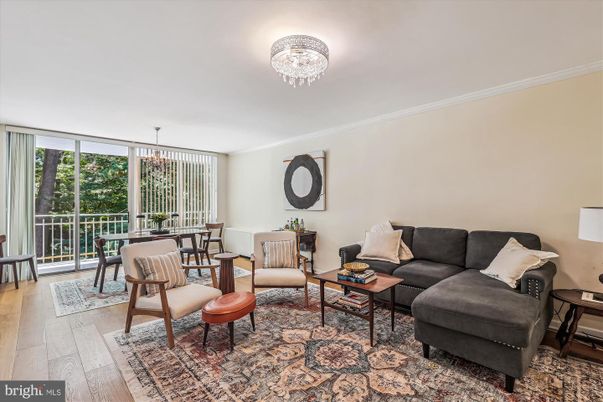 Chandelier, Dining room, Interior, Living room, Wood Texture Flooring