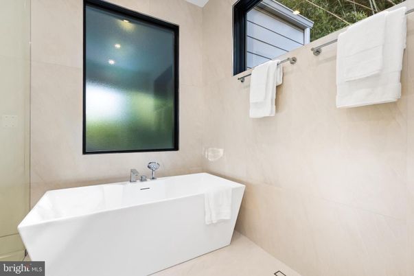 Bathroom, Free Standing Baths, Interior, Recessed Lighting