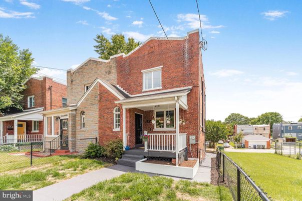 Exterior, Facade, Brick Facade, Tudor Revival