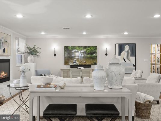 Fireplace, Interior, Living room, Recessed Lighting
