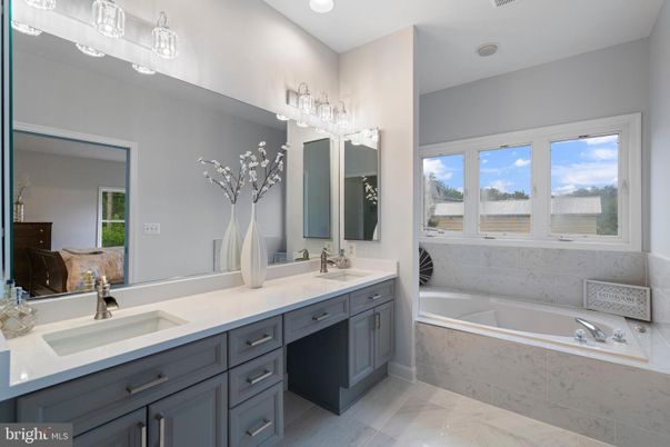 Bathroom, Dual Sink Vanities, Interior, Marble, Recessed Lighting
