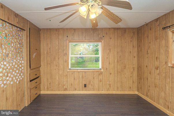 Empty room, Interior, Wood Texture Flooring, Wooden Walls