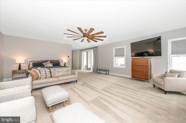Interior, Living room, Pendant Lights, Wood Texture Flooring