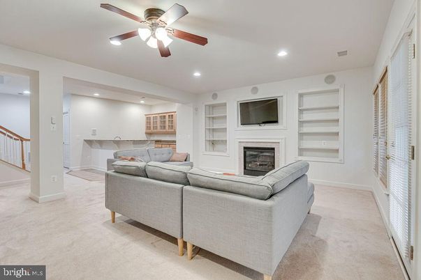 Fireplace, Interior, Living room, Recessed Lighting