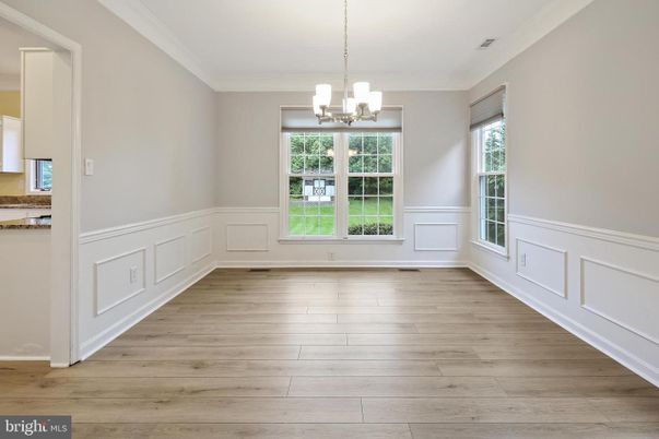 Chandelier, Empty room, Interior, Pendant Lights, Wood Texture Flooring