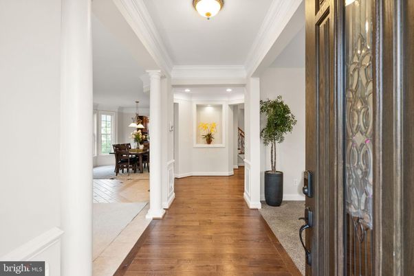 Dining room, Interior, Pendant Lights, Recessed Lighting, Wood Texture Flooring