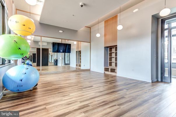 Interior, Pendant Lights, Recessed Lighting, Wood Texture Flooring