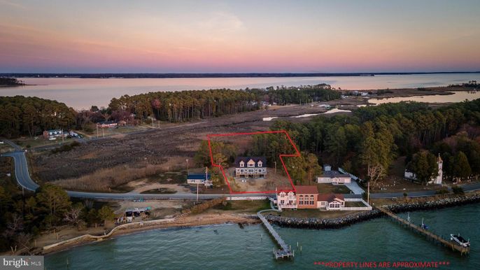 Exterior, Drone