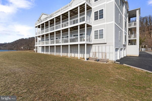 Backyard, Exterior, Facade, Condo Building