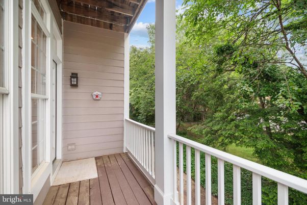 Exterior, Wood Texture Flooring