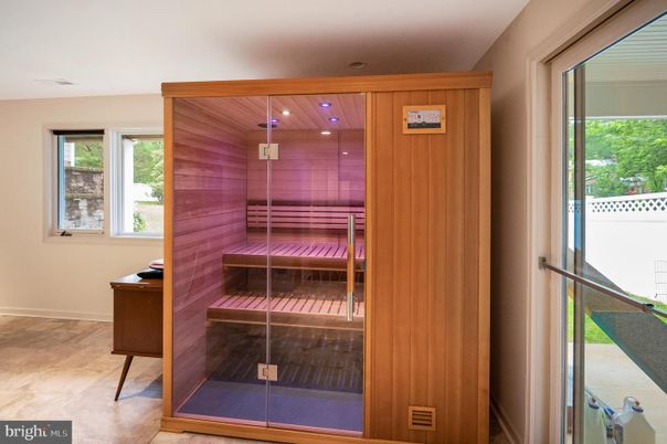 Interior, Recessed Lighting, Sauna Room