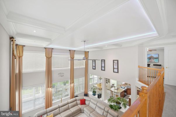 Interior, Living room, Pendant Lights, Recessed Lighting