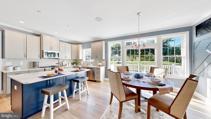 Dining room, Interior, Kitchen, Pendant Lights, Recessed Lighting, Wood Texture Flooring